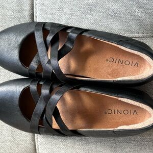 Vionic Size 9 Ballet Flats (They are fit big)